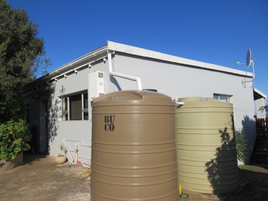 2 Bedroom Property for Sale in Bathurst Eastern Cape